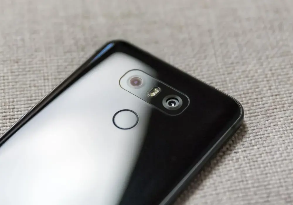 Najlepsze telefony z dobrym aparatem do 1500 zł – ranking i porównanie