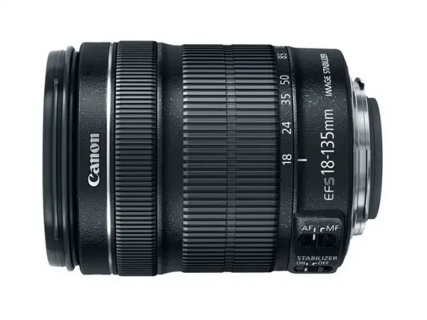Obiektyw 18-135 mm: do czego jest najlepszy i czy warto go wybrać?